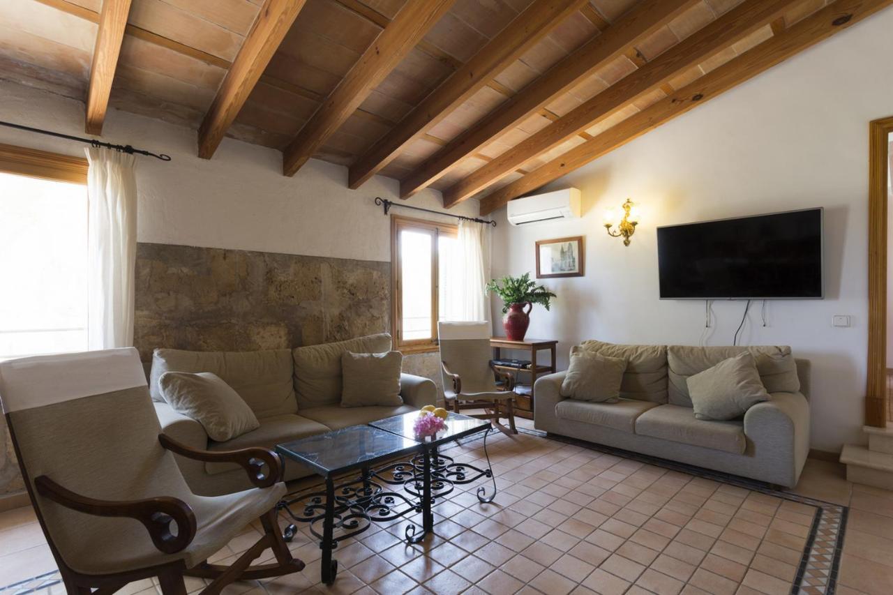 Puerto De Pollensa And Apartments, With Private Mountain Ideal For Runners, Trailers,near Approximately 5 Minutes Walking, Unique Experience In A Ullal Old Typical Mallorca House With Private Mountain And Near To The Beac Port de Pollença