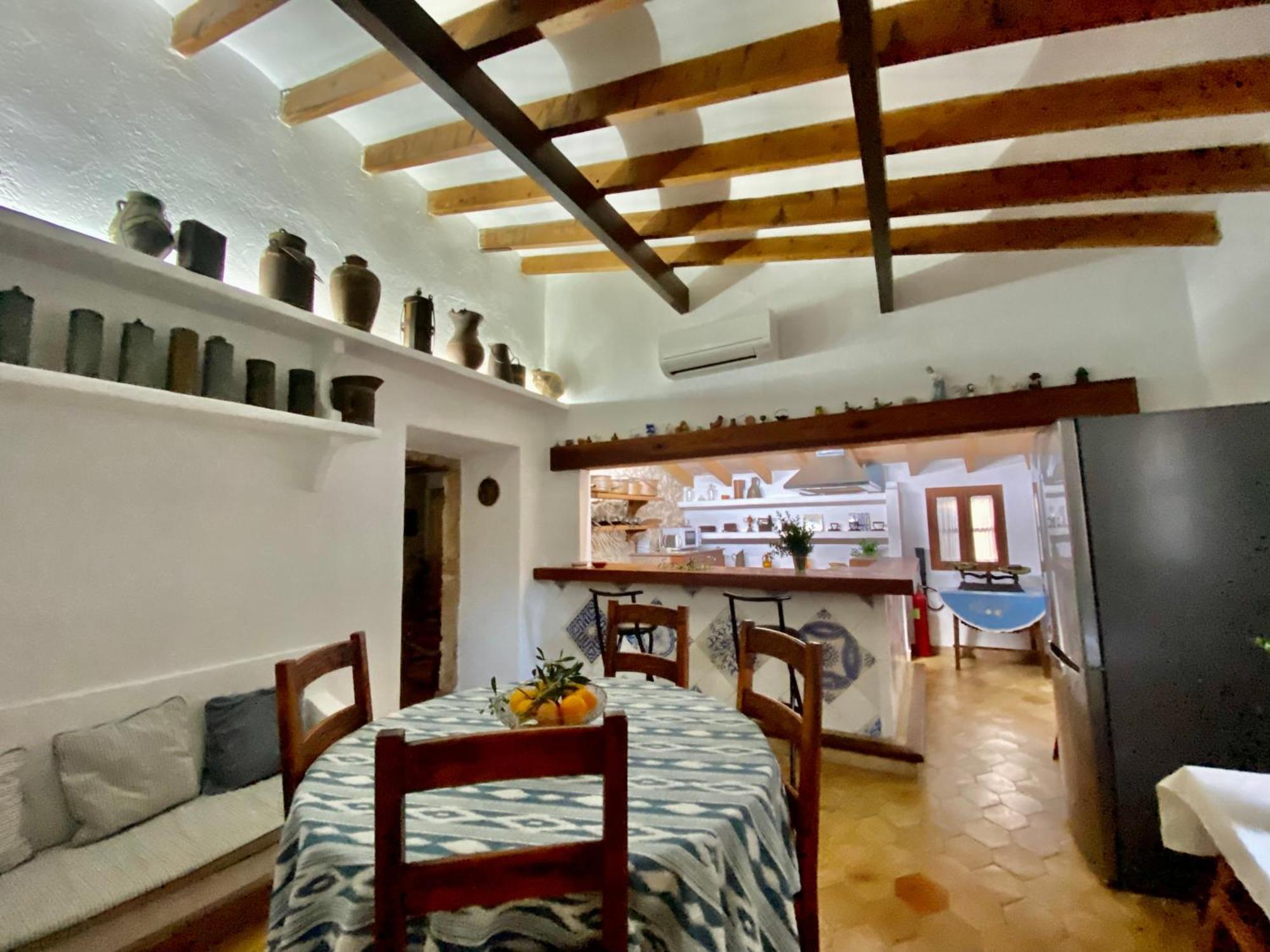Puerto De Pollensa And Apartments, With Private Mountain Ideal For Runners, Trailers,near Approximately 5 Minutes Walking, Unique Experience In A Ullal Old Typical Mallorca House With Private Mountain And Near To The Beac Appartement *