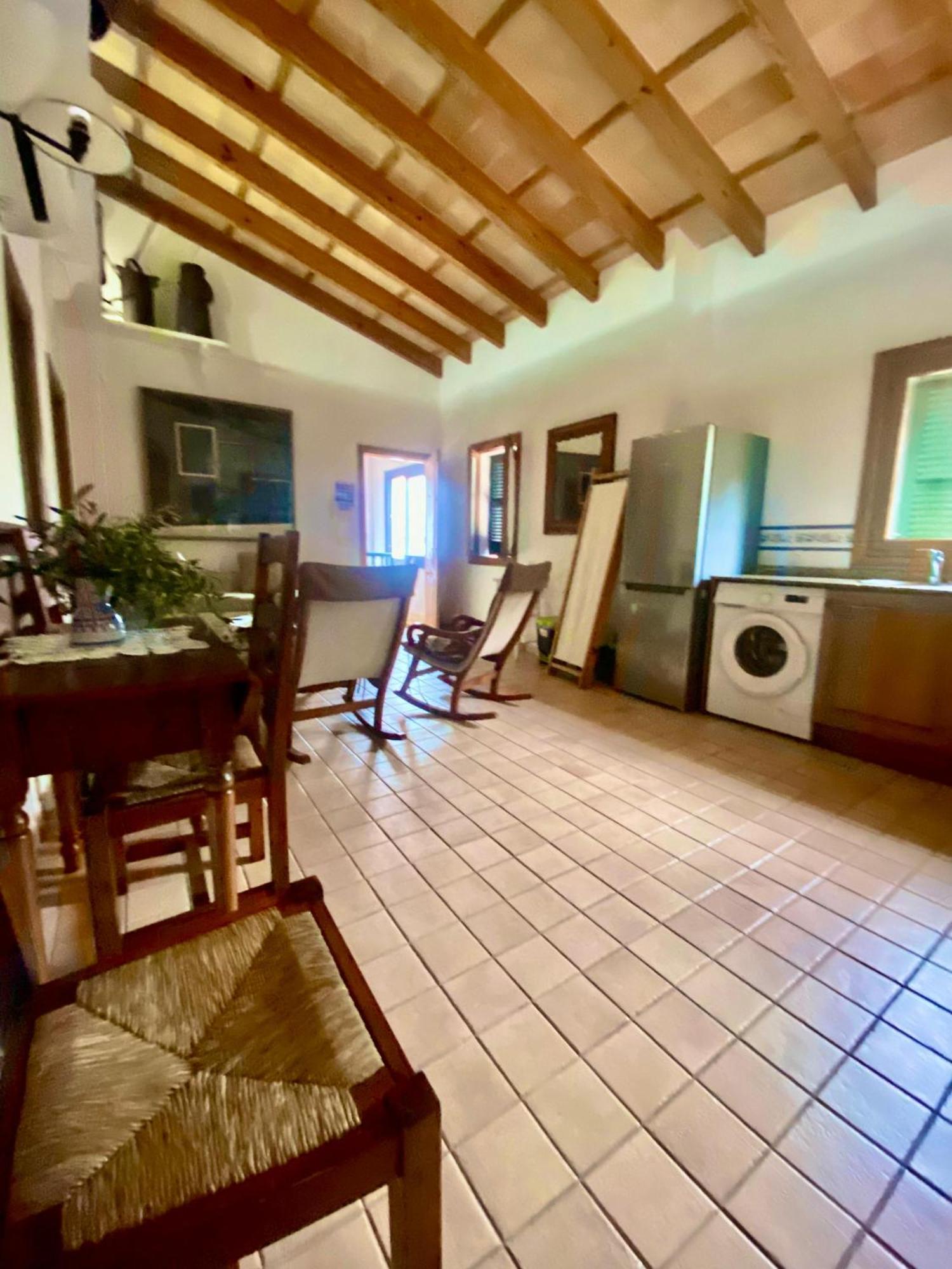 Puerto De Pollensa And Apartments, With Private Mountain Ideal For Runners, Trailers,near Approximately 5 Minutes Walking, Unique Experience In A Ullal Old Typical Mallorca House With Private Mountain And Near To The Beac Appartement *