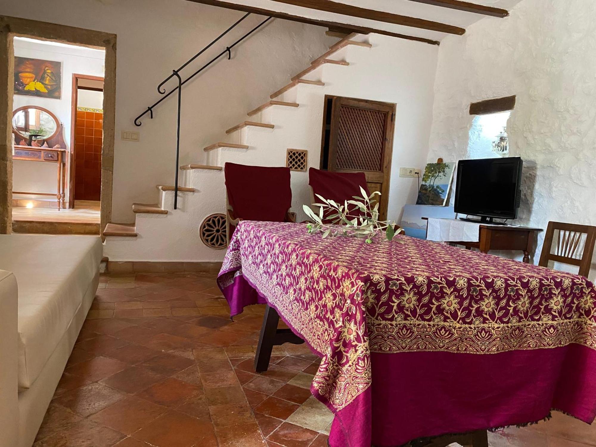 Puerto De Pollensa And Apartments, With Private Mountain Ideal For Runners, Trailers,near Approximately 5 Minutes Walking, Unique Experience In A Ullal Old Typical Mallorca House With Private Mountain And Near To The Beac *