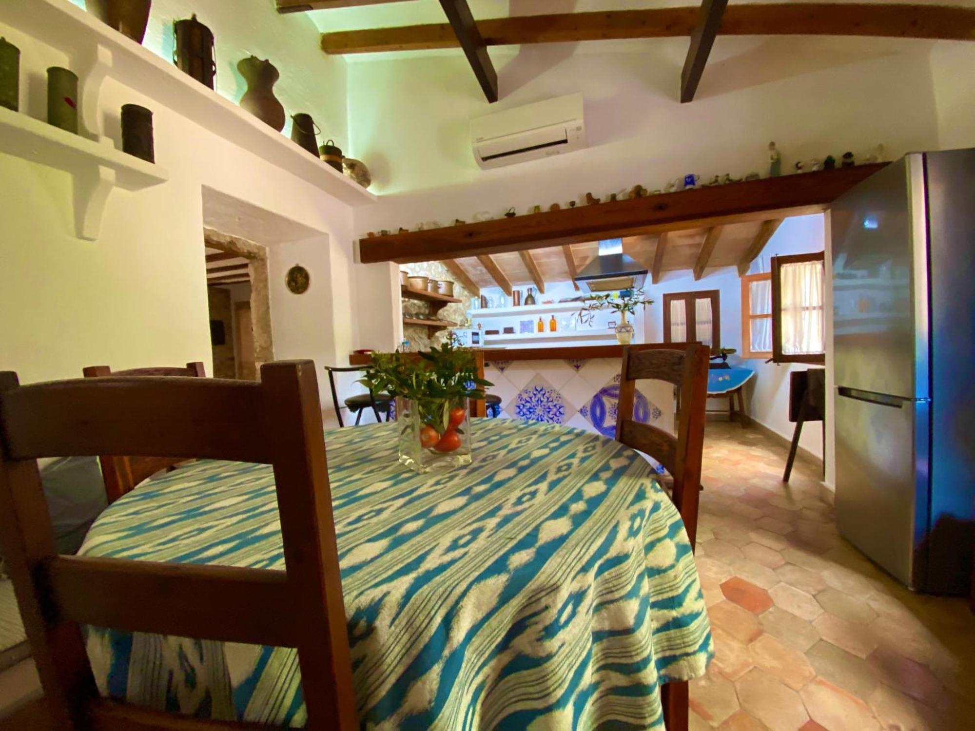 Puerto De Pollensa And Apartments, With Private Mountain Ideal For Runners, Trailers,near Approximately 5 Minutes Walking, Unique Experience In A Ullal Old Typical Mallorca House With Private Mountain And Near To The Beac Port de Pollença