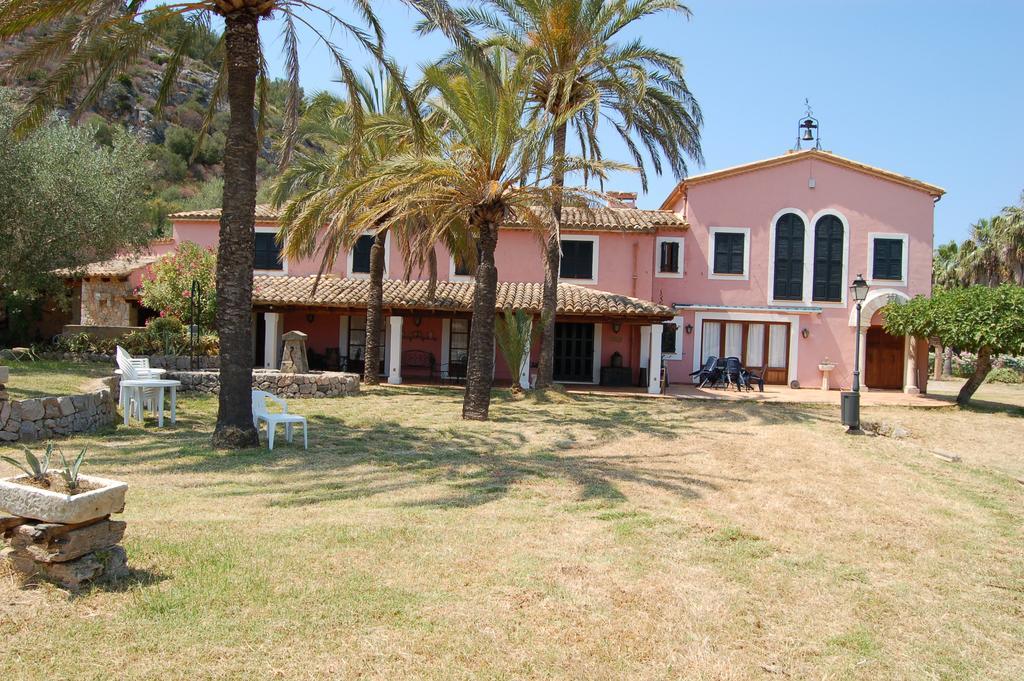 Puerto De Pollensa And Apartments, With Private Mountain Ideal For Runners, Trailers,near Approximately 5 Minutes Walking, Unique Experience In A Ullal Old Typical Mallorca House With Private Mountain And Near To The Beac Appartement
