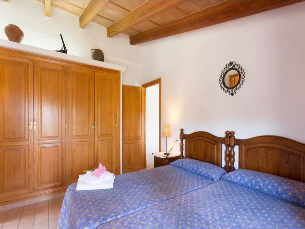 Puerto De Pollensa And Apartments, With Private Mountain Ideal For Runners, Trailers,near Approximately 5 Minutes Walking, Unique Experience In A Ullal Old Typical Mallorca House With Private Mountain And Near To The Beac Appartement Port de Pollença