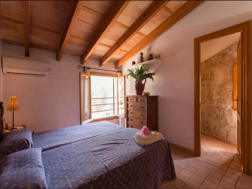 Appartement Puerto De Pollensa And Apartments, With Private Mountain Ideal For Runners, Trailers,near Approximately 5 Minutes Walking, Unique Experience In A Ullal Old Typical Mallorca House With Private Mountain And Near To The Beac
