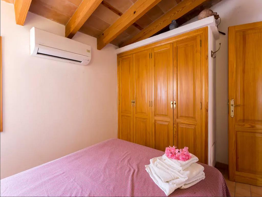 Appartement Puerto De Pollensa And Apartments, With Private Mountain Ideal For Runners, Trailers,near Approximately 5 Minutes Walking, Unique Experience In A Ullal Old Typical Mallorca House With Private Mountain And Near To The Beac