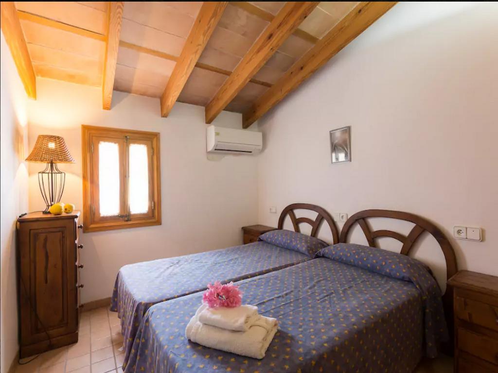 Appartement Puerto De Pollensa And Apartments, With Private Mountain Ideal For Runners, Trailers,near Approximately 5 Minutes Walking, Unique Experience In A Ullal Old Typical Mallorca House With Private Mountain And Near To The Beac *