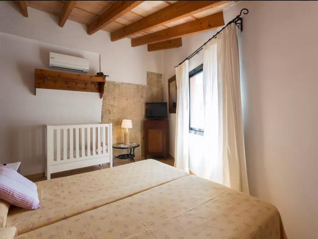 Puerto De Pollensa And Apartments, With Private Mountain Ideal For Runners, Trailers,near Approximately 5 Minutes Walking, Unique Experience In A Ullal Old Typical Mallorca House With Private Mountain And Near To The Beac * Port de Pollença