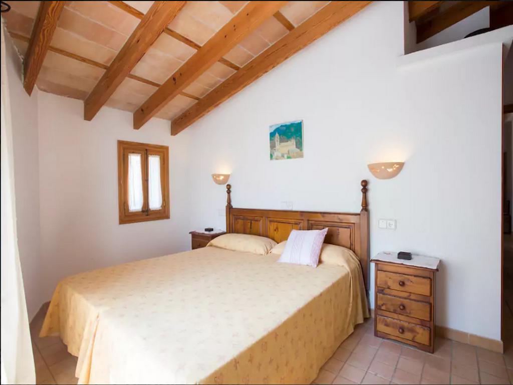 Puerto De Pollensa And Apartments, With Private Mountain Ideal For Runners, Trailers,near Approximately 5 Minutes Walking, Unique Experience In A Ullal Old Typical Mallorca House With Private Mountain And Near To The Beac *