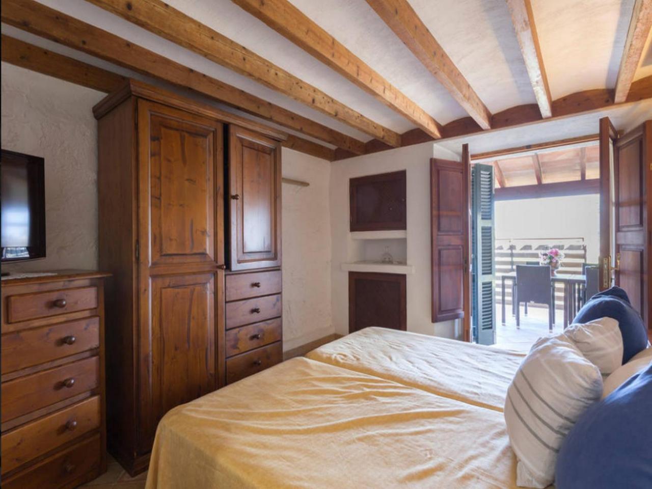Puerto De Pollensa And Apartments, With Private Mountain Ideal For Runners, Trailers,near Approximately 5 Minutes Walking, Unique Experience In A Ullal Old Typical Mallorca House With Private Mountain And Near To The Beac *