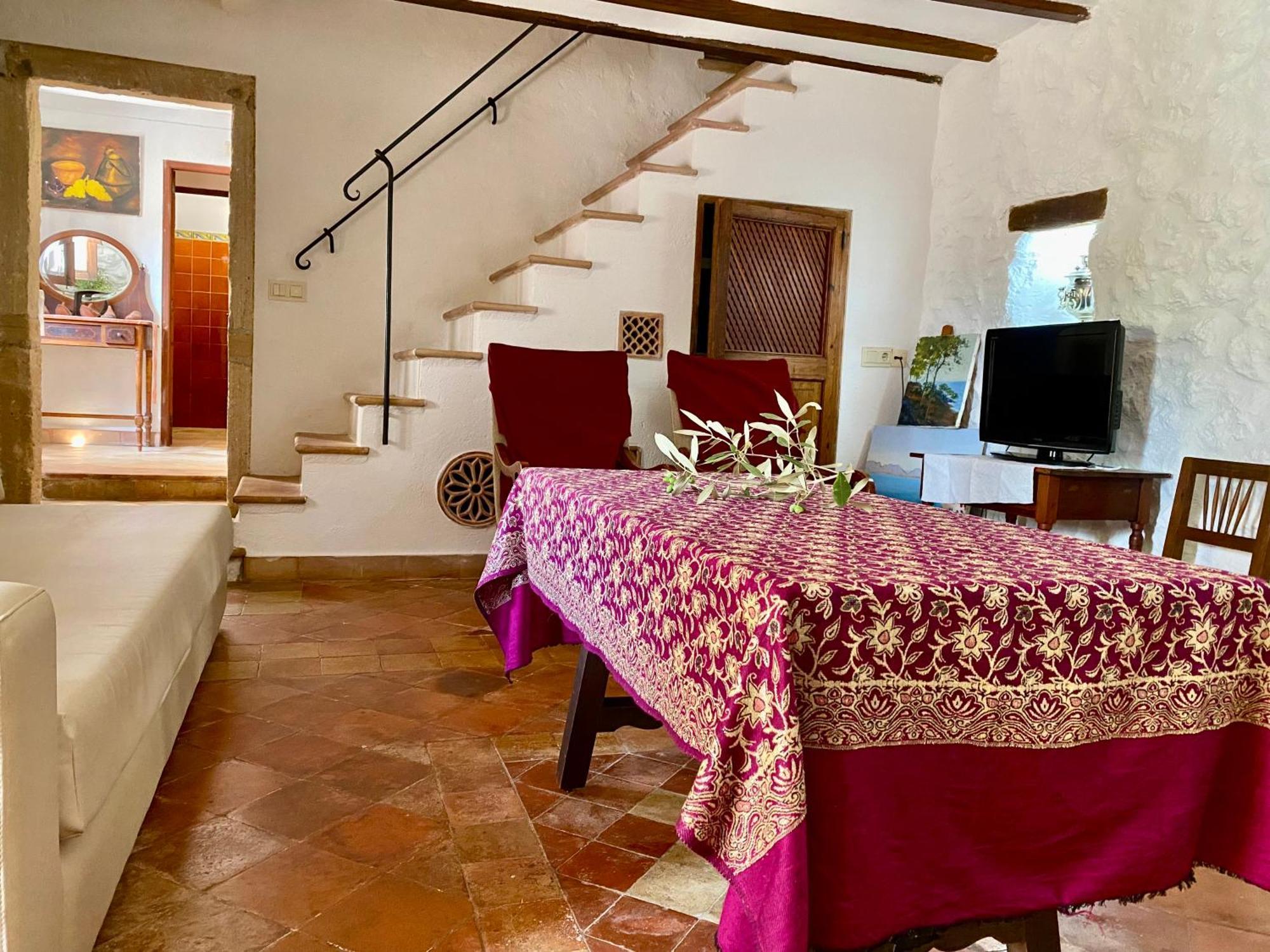 Puerto De Pollensa And Apartments, With Private Mountain Ideal For Runners, Trailers,near Approximately 5 Minutes Walking, Unique Experience In A Ullal Old Typical Mallorca House With Private Mountain And Near To The Beac