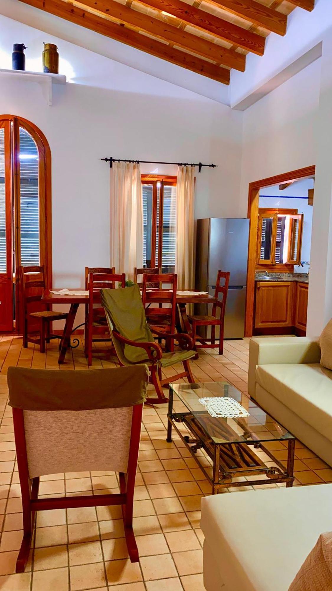 Apartment Puerto De Pollensa Villa: Mountain Retreat Near Port de Pollenca